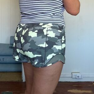 Delicately loved Hotty Hot shorts sz 14 Lululemon